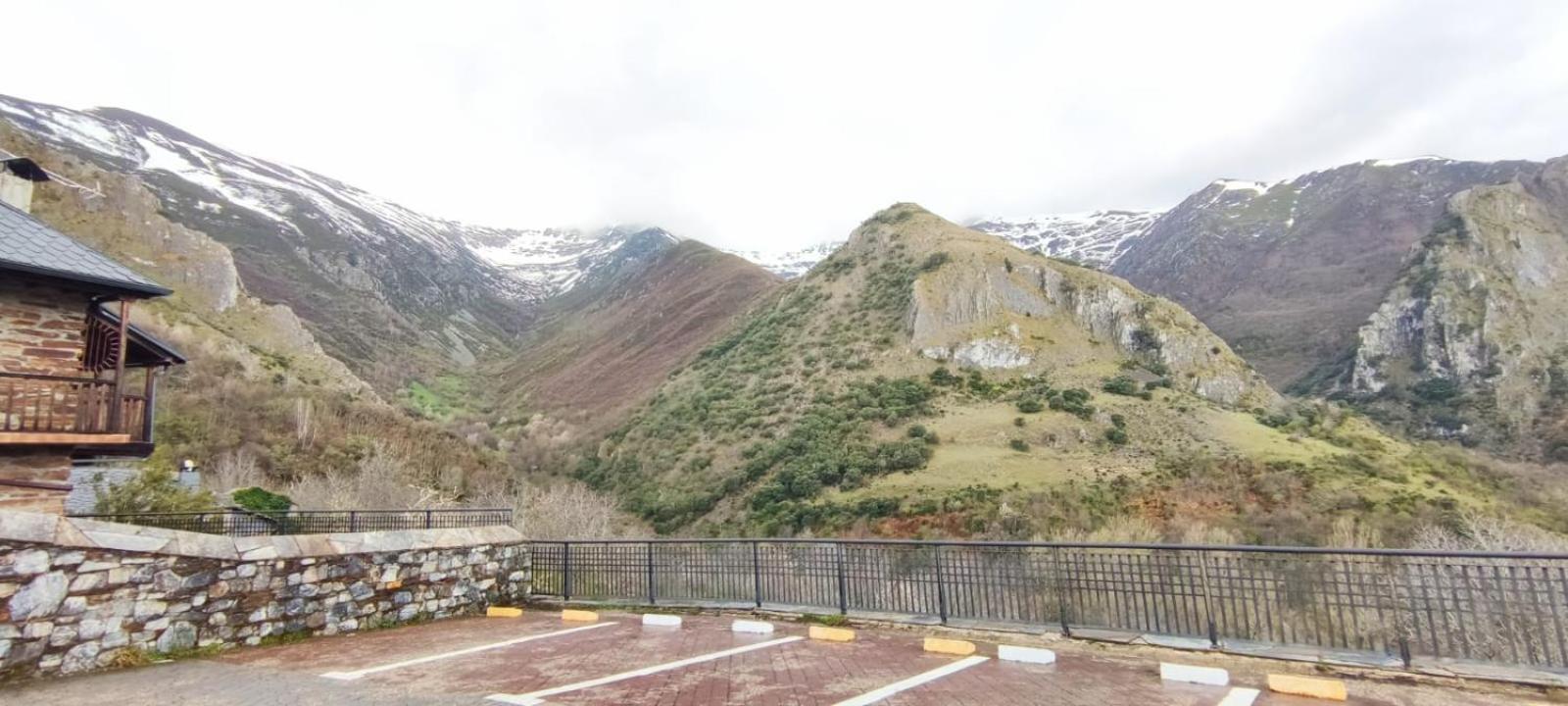 Ferienwohnung El Mirador Del Rosal Ponferrada Exterior foto